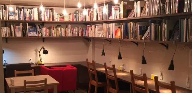 大人の図鑑カフェ Fumikura